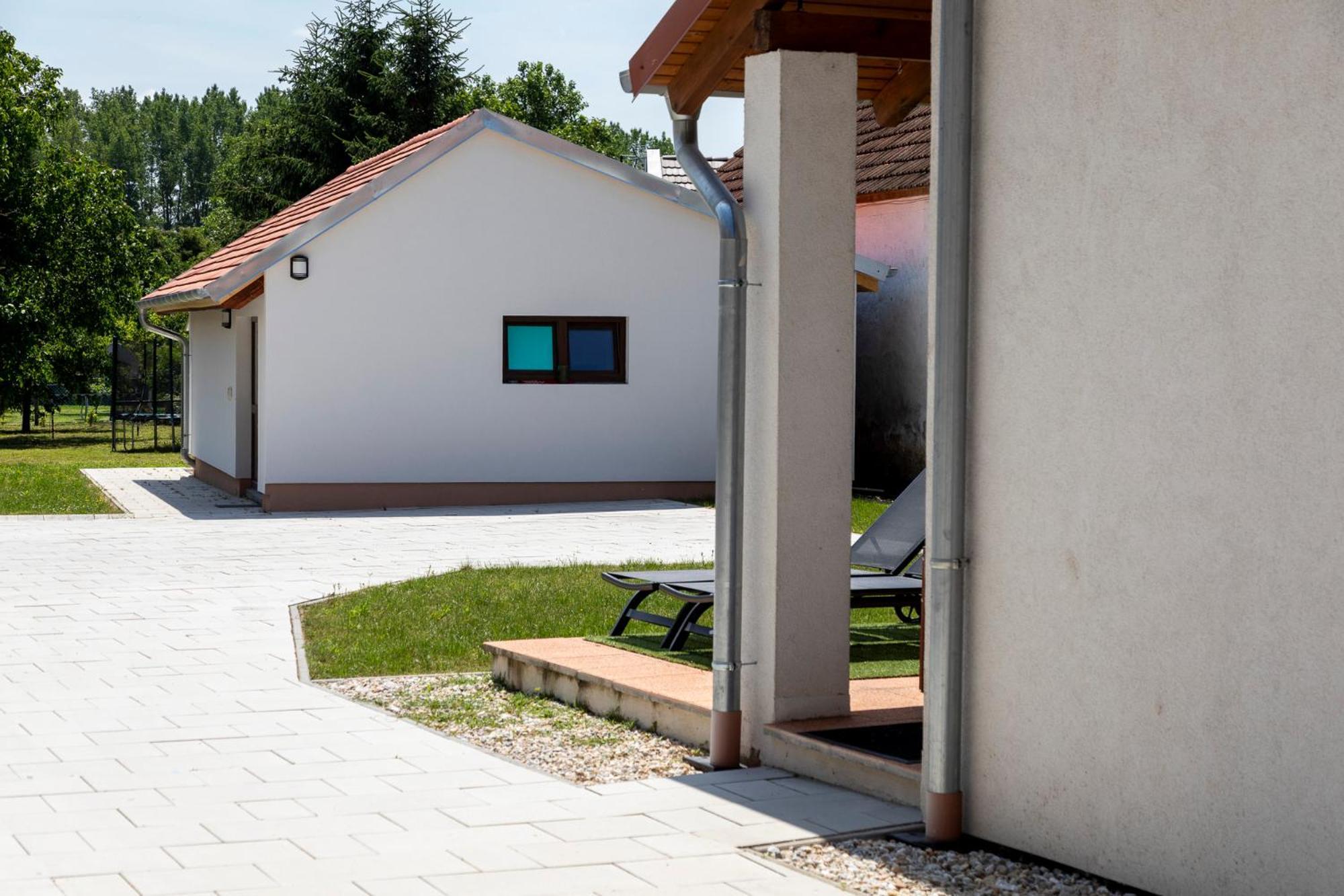 Park Apartman Sarrod Kültér fotó