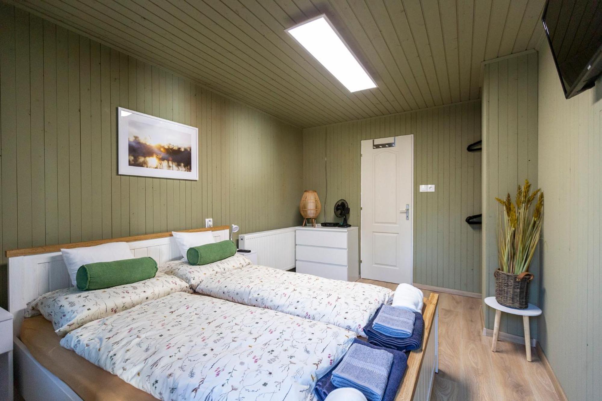 Park Apartman Sarrod Kültér fotó