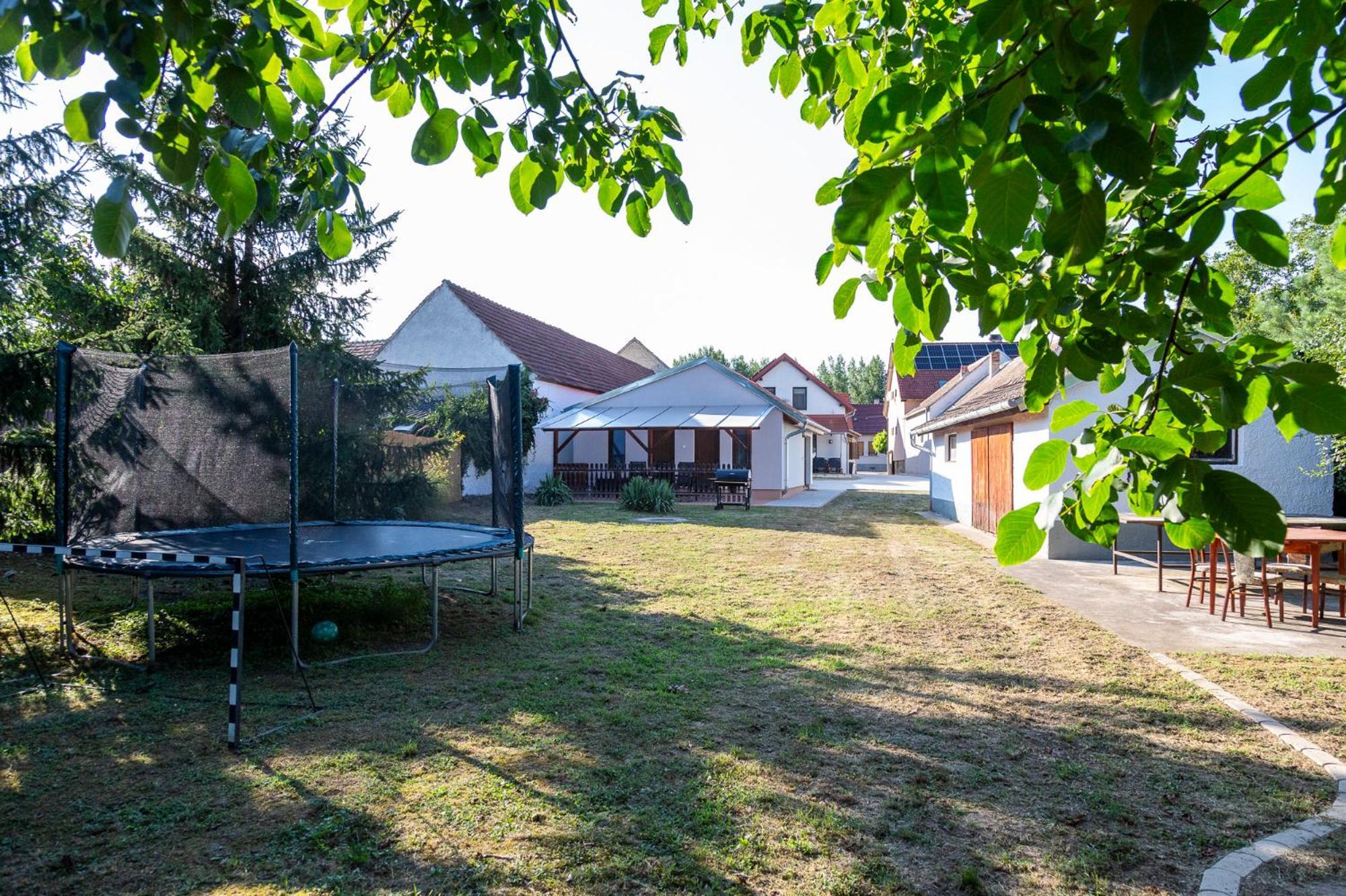 Park Apartman Sarrod Kültér fotó