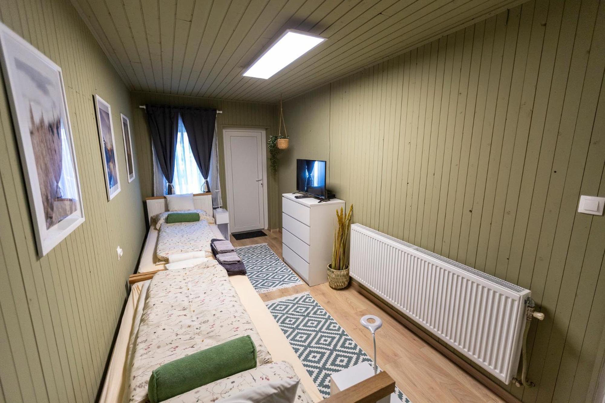 Park Apartman Sarrod Kültér fotó