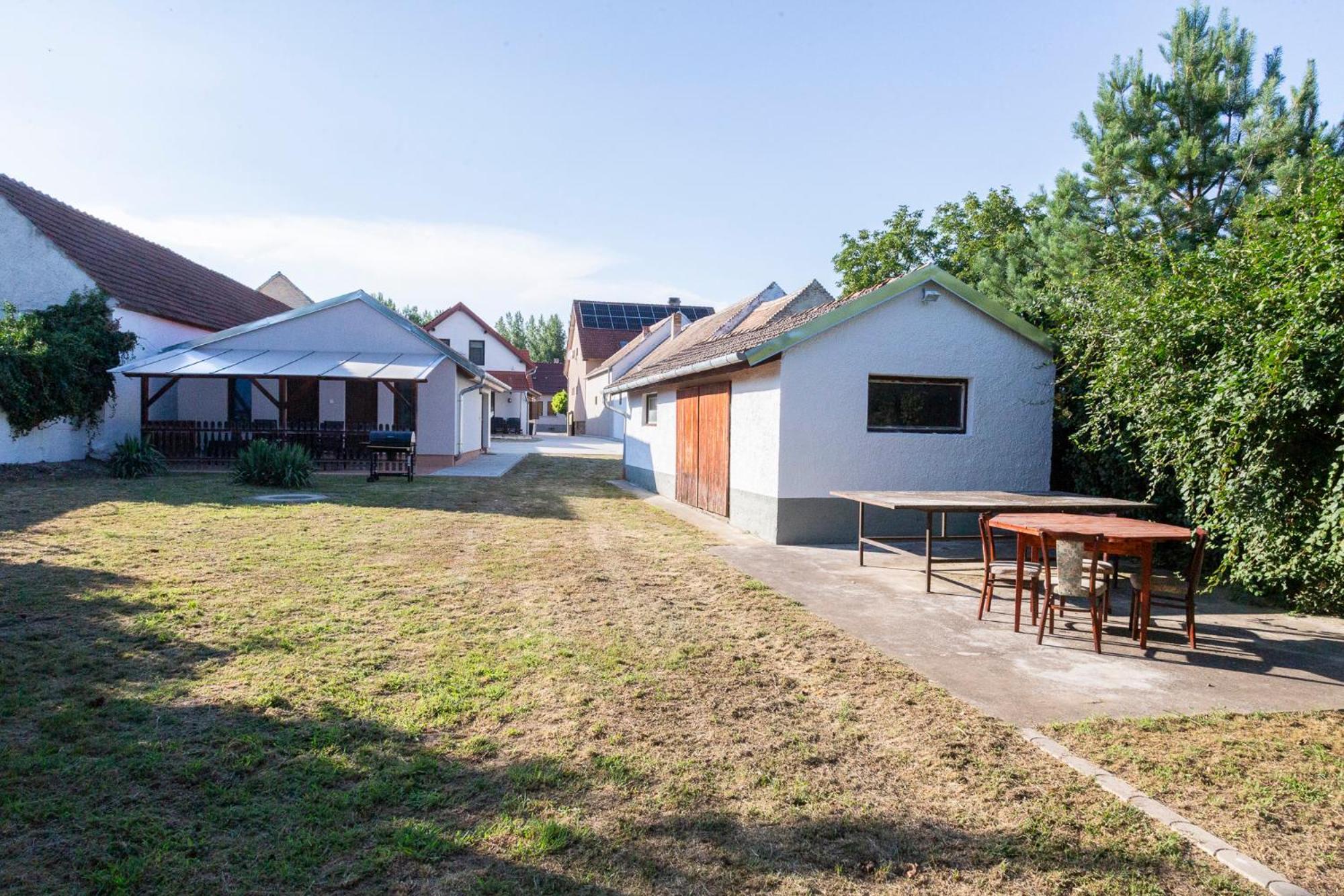 Park Apartman Sarrod Kültér fotó