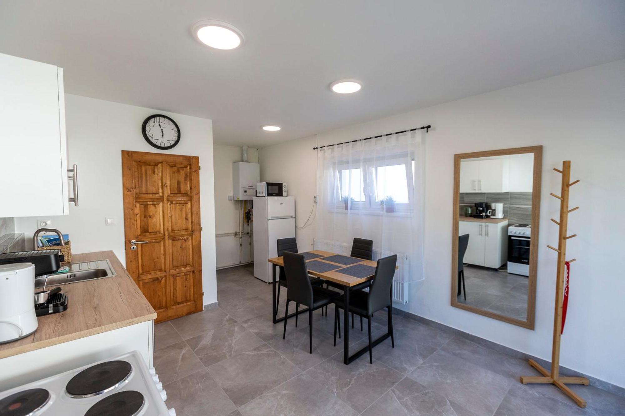 Park Apartman Sarrod Kültér fotó